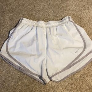 medium nike shorts
